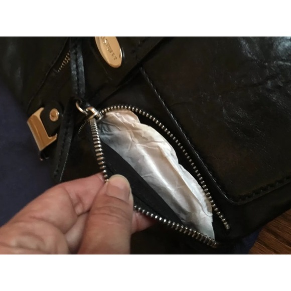 JiLL STUART BLACK LEATHER SHOULDER BAG - Picture 4 of 8